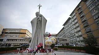 A római Agostino Gemelli Kórház, ahol a pápát ápolják