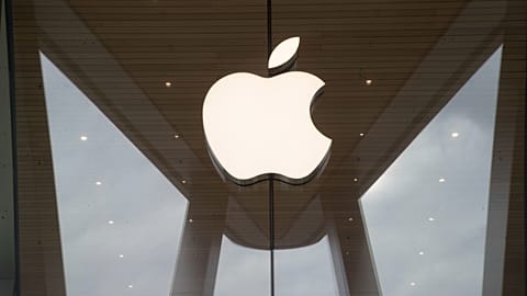 The Apple logo is displayed at an Apple store in Towson, Md. 3 January 2019.