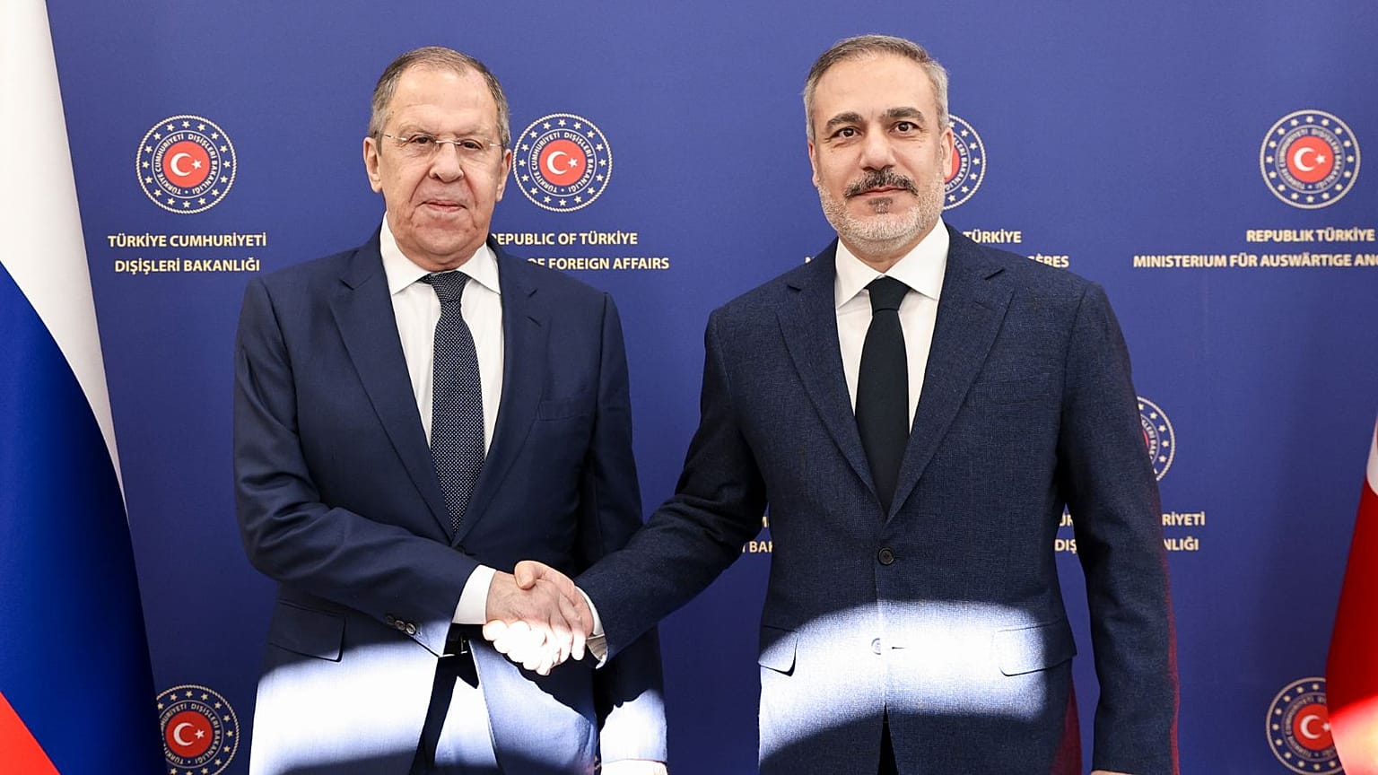 هاکان فیدان و سرگی لاوروف