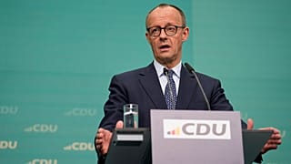 Friedrich Merz, líder de la Unión Cristianodemócrata (CDU), habla durante una rueda de prensa en la sede del partido en Berlín.