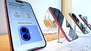 iPhone 16s in an Apple Store in Pittsburgh. 12 January 2025