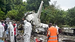Queda de avião militar no Sudão mais de 40 mortos