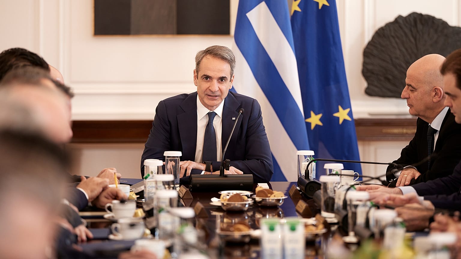 Ο πρωθυπουργός Κυριάκος Μητσοτάκης προεδρεύει στη συνεδρίαση του υπουργικού συμβουλίου που πραγματοποιείται στο Μέγαρο Μαξίμου