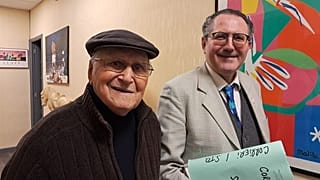 A 102 éves Albert Corrier és ügyvédje, Michel Pautot, egykori kényszermunkás. 