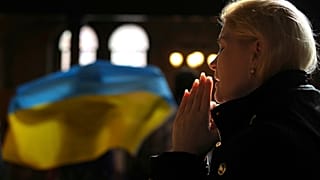 Kurz nachdem die Welt dem dritten Jahrestag der russischen Vollinvasion in der Ukraine gedacht hat, greift Russland erneut an.