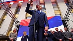 Milorad Dodik az ítélet előestéjén február 24-én egy politikai gyűlésen Baja Lukában