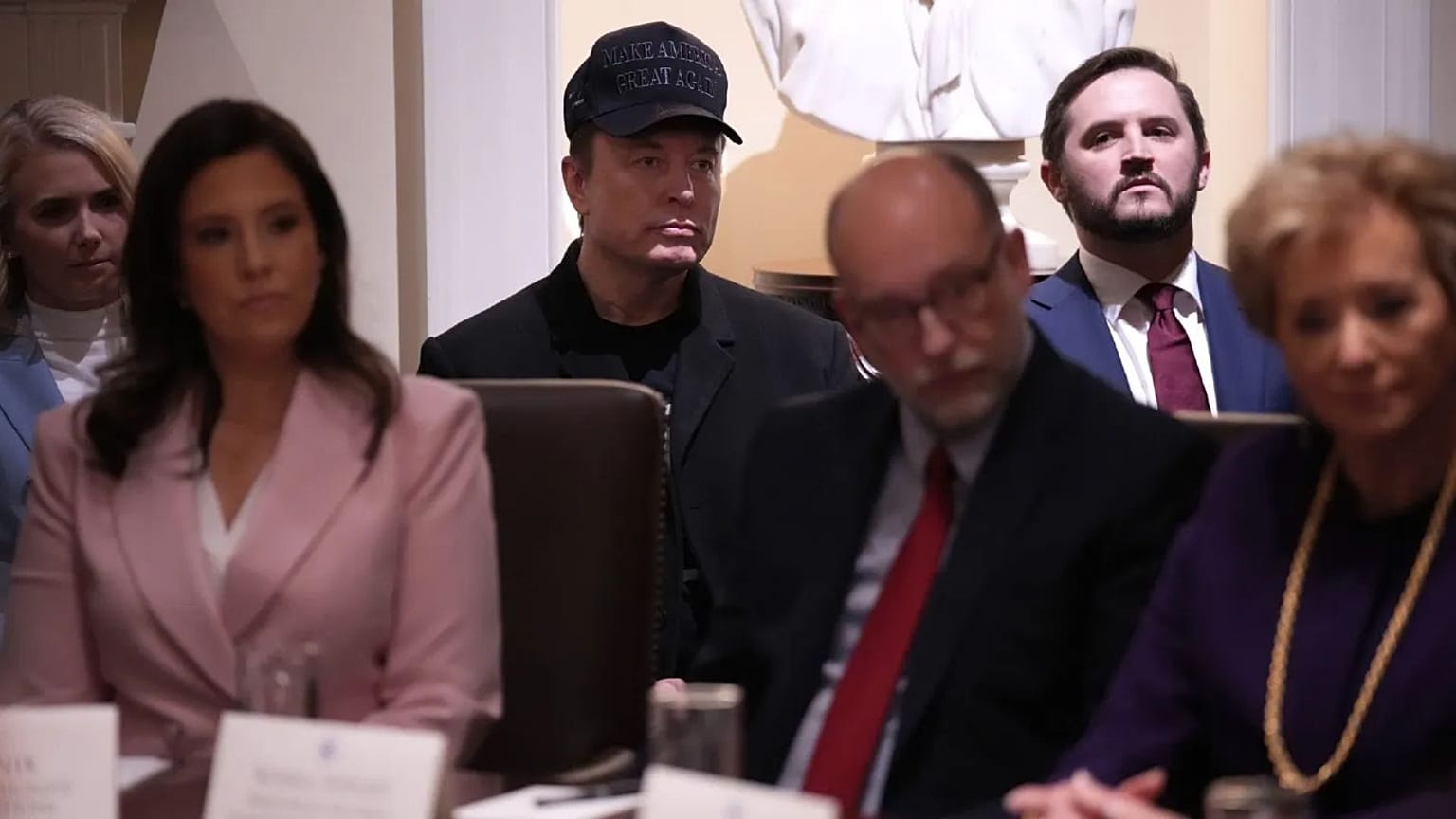 Musk a Trump-kabinet első ülésén