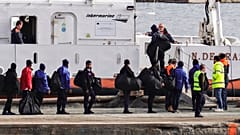 Italien hat durch die Einrichtung von Asylbewerberlagern in Albanien eine Vorreiterrolle bei der Auslagerung übernommen.