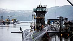 Il sottomarino di classe Vanguard HMS Vigilant, uno dei quattro sottomarini della Royal Navy armati con missili Trident.