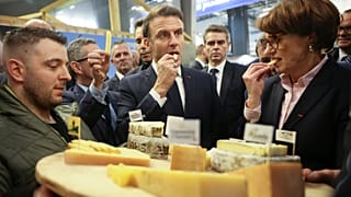 Эммануэль Макрон – гость Международной сельскохозяйственной ярмарки в Париже, 22 февраля 2025 года.