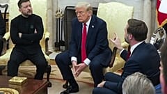 Le président ukrainien Volodymyr Zelenskyy est accueilli par le président Donald Trump à son arrivée à la Maison Blanche à Washington, 28 février 2025.
