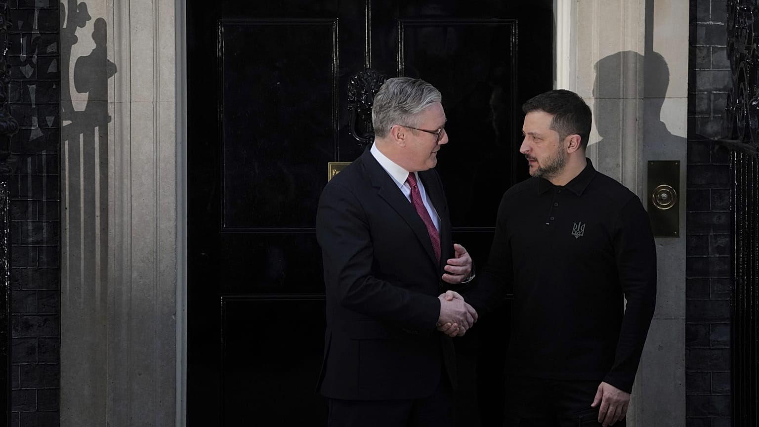 A brit miniszterelnök fogadja az ukrán elnököt a Downing Street 10-ben