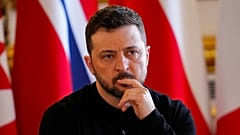 Ukrayna Devlet Başkanı Volodymyr Zelenskyy, Pazar günü Londra'daki Lancaster House'da düzenlenen Ukrayna ve Avrupa güvenliği konulu Geleceğimizi Güvence Altına Almak Zirvesi sırasında bir genel kurula katılıyor.