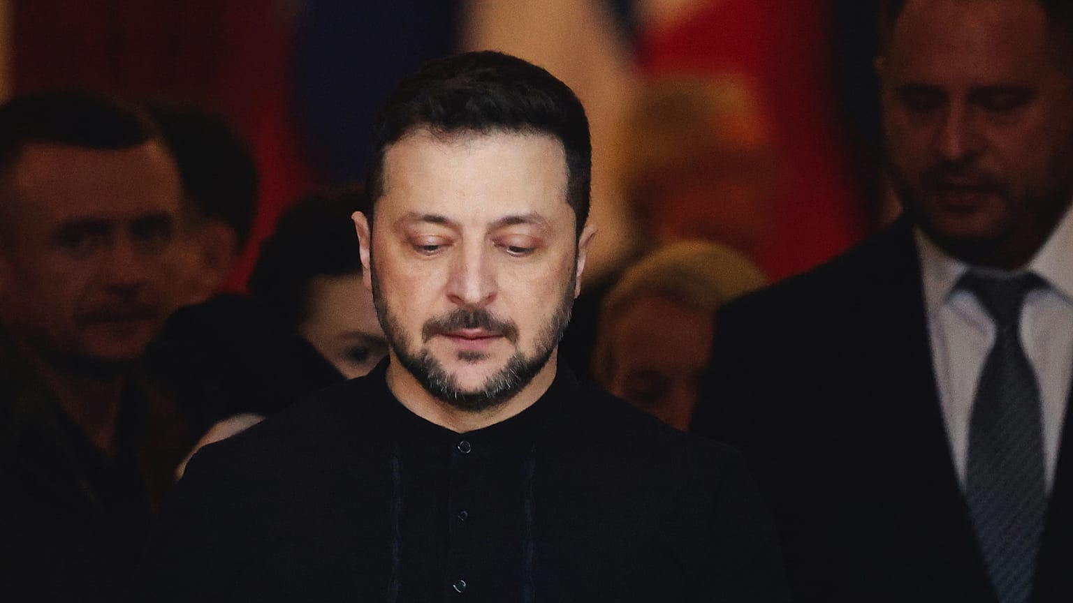 Zelenskiy, İngiltere Başbakanı Keir Starmer'ın ev sahipliğinde, 2 Mart 2025 Pazar günü Londra'daki Avrupa liderleri zirvesinde.