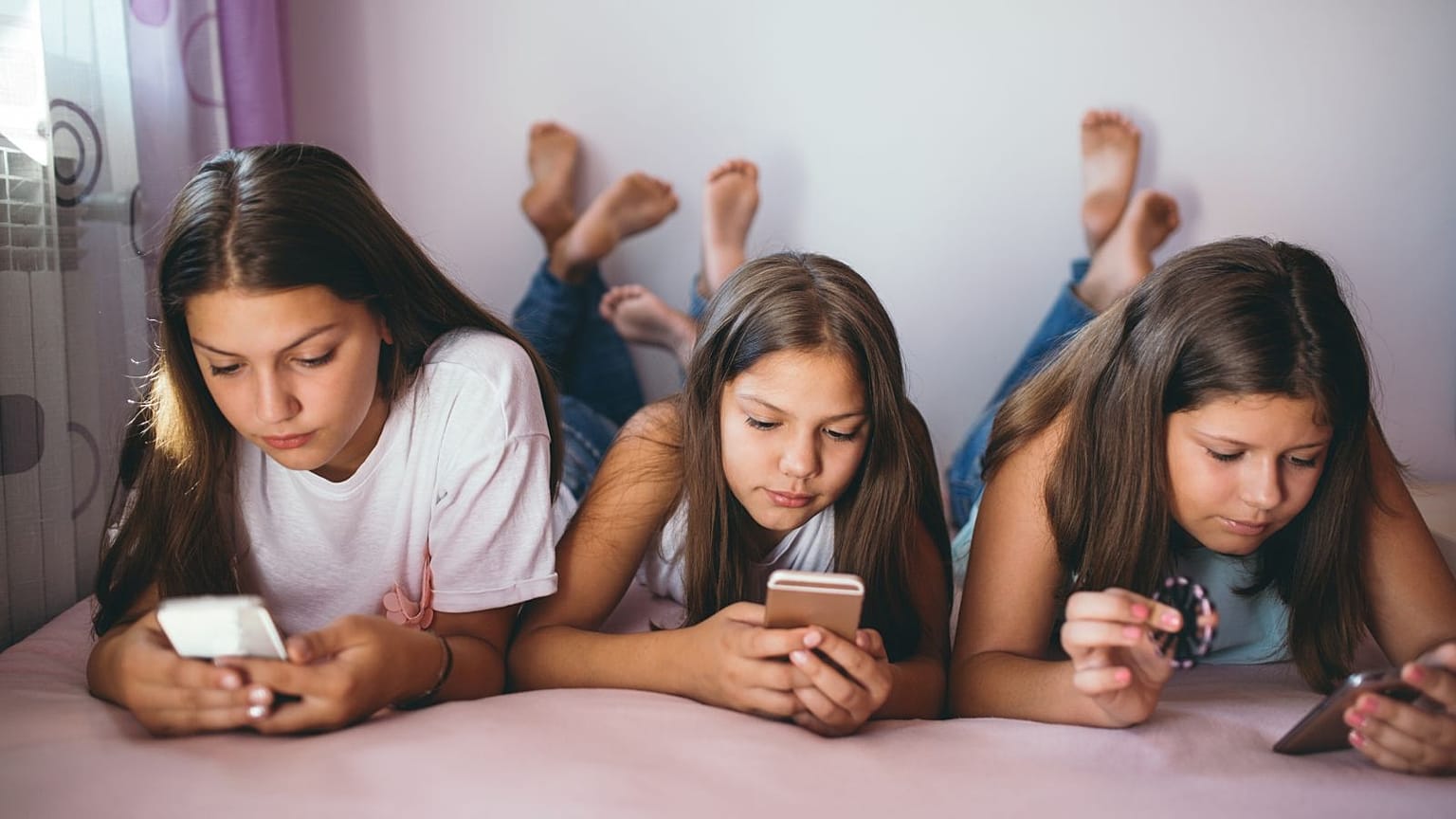 هيئة رقابية بريطانية تفتح تحقيقًا مع TikTok وReddit و Imgur بشأن كيفية تعاملها مع بيانات القاصرين