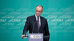 Hristiyan Demokrat Birlik (CDU) lideri Friedrich Merz, başkent Berlin'de düzenlediği basın toplantısında, 3 Mart 2025