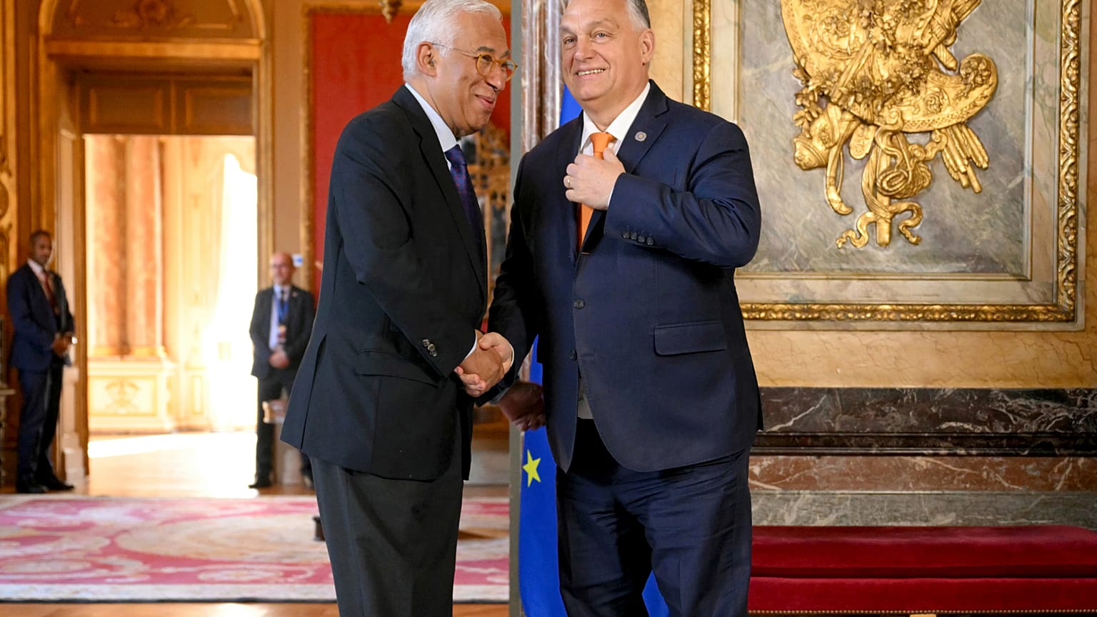 Avrupa Konseyi Başkanı Antonio Costa ve Macaristan Başbakanı Viktor Orban