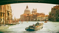 La vida en el Gran Canal de Venecia