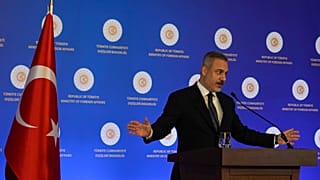 Türkiye Dışişleri Bakanı Hakan Fidan, İstanbul'daki bir basın toplantısında gazetecilerin sorularını yanıtlarken, 10 Ocak 2025