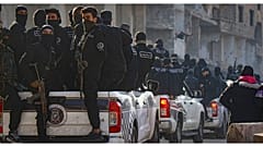 قوات الأمن السورية في أحد أحياء دمشق، فبراير 2025.