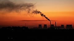 Witbank, Güney Afrika'da kömürle çalışan bir elektrik santrali.