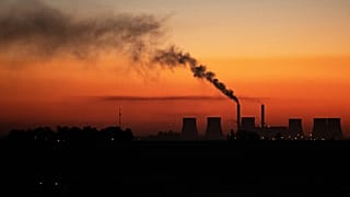Witbank, Güney Afrika'da kömürle çalışan bir elektrik santrali.