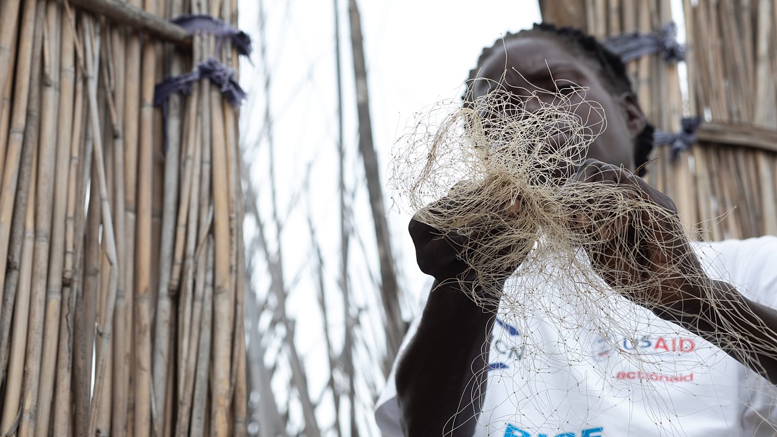 Las mujeres del sector pesquero informal de Zambia se enfrentan a crecientes amenazas de violencia