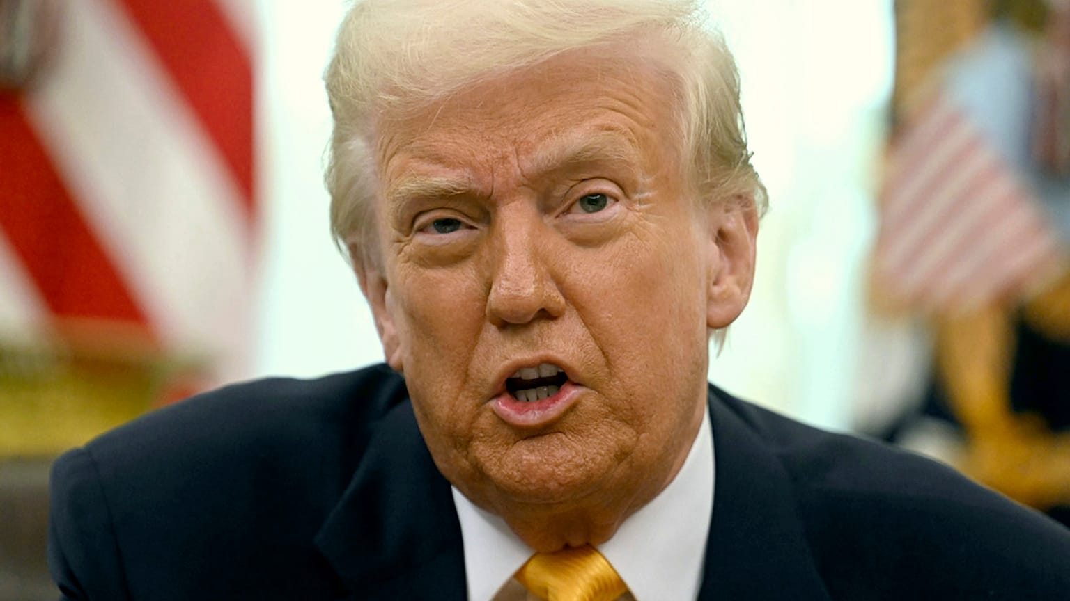 Donald Trump, Beyaz Saray'da