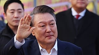 Liberan al cesado expresidente surcoreano