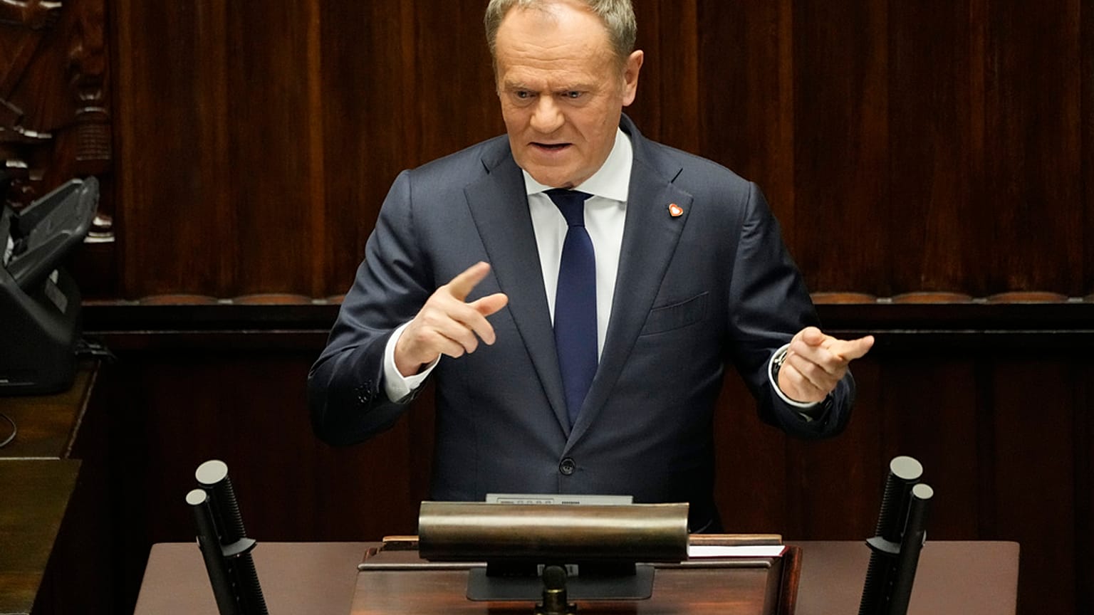 El Primer Ministro Donald Tusk habla en el Sejm.