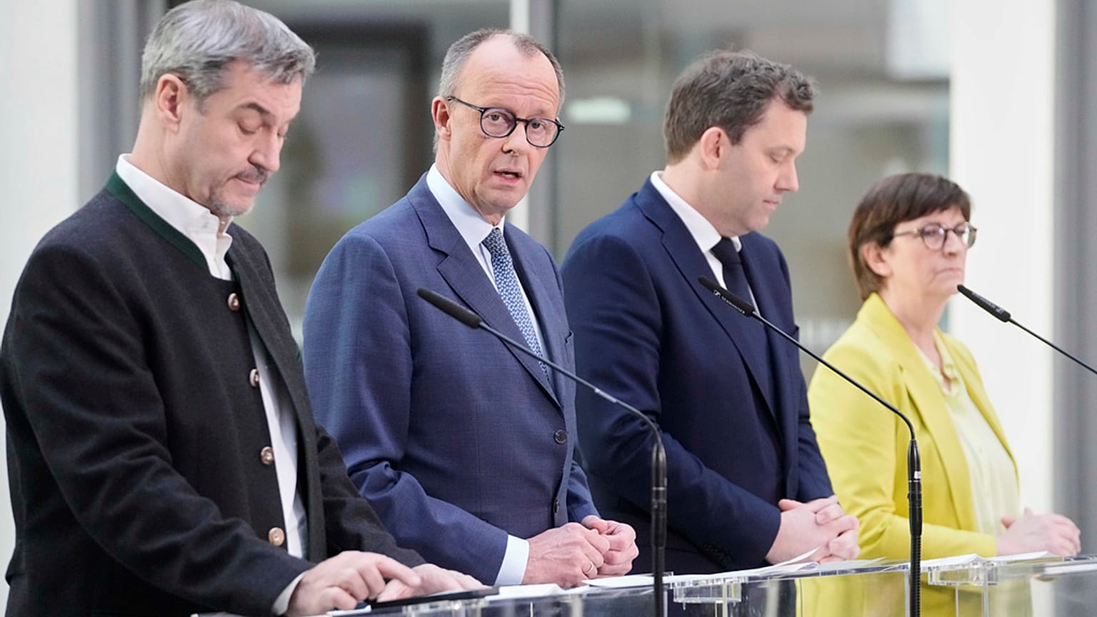 A Zöldeknek nem tetszik Friedrich Merz (balról a második) alkotmánymódosítási javaslata