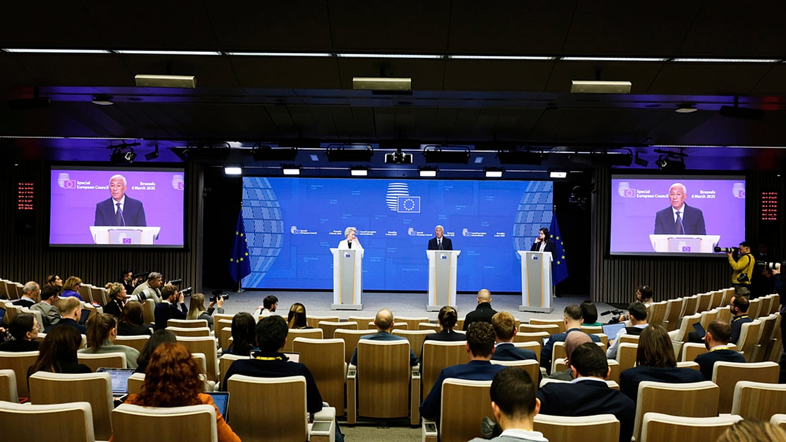 Η συνέντευξη τύπου μετά τη Σύνοδο Κορυφής της 6ης Μαρτίου