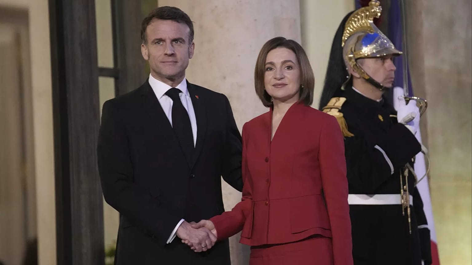Fransa Cumhurbaşkanı Emmanuel Macron, Moldova Cumhurbaşkanı Maia Sandu'yu 10 Mart 2025 Pazartesi günü Paris'teki Elysee Sarayı'nda ağırlıyor.