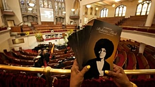 Roberta Flack's 'Celebration of Life' musical memorial 