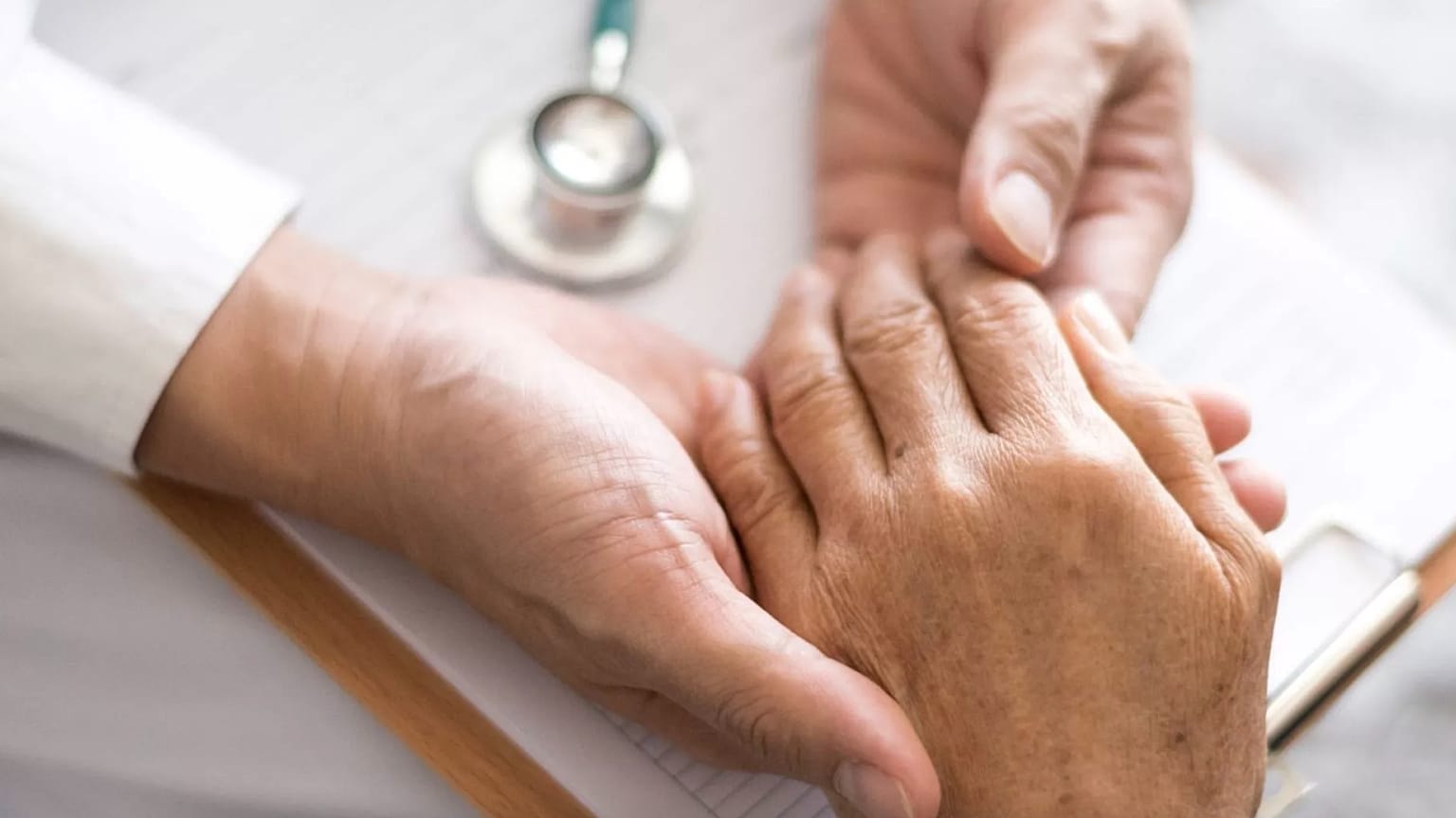 dünya genelinde Parkinson hastalığı olan kişi sayısının 2021'de 11,9 milyondan 2050'de 25,2 milyona çıkması bekleniyor.