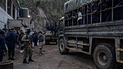 M23 isyancılarına teslim oldukları iddia edilen eski Demokratik Kongo Cumhuriyeti Silahlı Kuvvetleri (FARDC) mensupları ve polis memurları 23 Şubat 2025 tarihinde Goma'ya ulaştı.