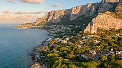 Siculiana bietet einer Handvoll glücklicher Reisender eine Reise mit allem Drum und Dran an - alles, was sie dafür bezahlen müssen, ist die sizilianische Touristensteuer von 1 €. 