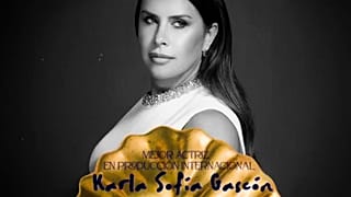 Karla Sofía Gascón habló de sus polémicas publicaciones en las redes sociales, en el pasado, al recoger un premio en España.