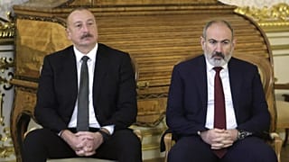 Azerbaycan Cumhurbaşkanı İlham Aliyev ve Ermenistan Başbakanı Nikol Paşinyan 