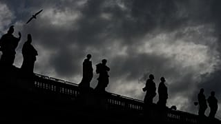 900-летняя рукопись, обнаруженная в секретных архивах Ватикана, предсказывает, что Судный день наступит в 2027 году