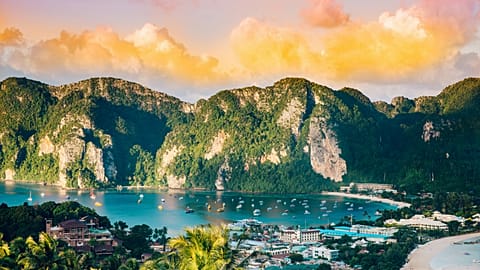 An increasing number of foreigners are engaging in illicit jobs or business activities while claiming to be visiting for tourism purposes. 