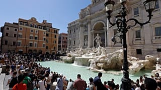 Laut den Bewertungen von Reisenden sind viele der Attraktionen, die in Europa auf der Bucket List stehen, zu wenig beeindruckend und zu überfüllt.