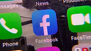 MetaAI sera disponible au sein de Facebook, Instagram, Whatsapp et Messenger, a précisé l'entreprise.
