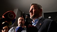Le président slovaque Peter Pellegrini s'adresse aux médias à Bratislava, 6 avril 2024
