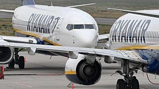 Deux avions de la compagnie aérienne à bas prix Ryanair