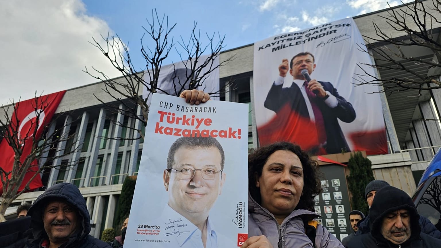 Saraçhane önündeki eylemciler