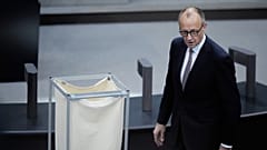 Friedrich Merz a Bundestagban, az adósságfék feloldásáról szóló szavazás után