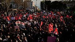 Φοιτητές πανεπιστημίου διαμαρτύρονται για τη σύλληψη του δημάρχου της Κωνσταντινούπολης Εκρέμ Ιμάμογλου στην Κωνσταντινούπολη, 21 Μαρτίου 2025