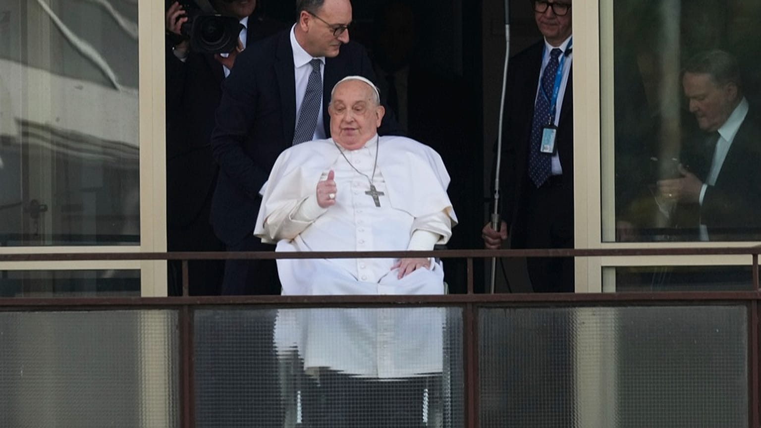 Le pape François à l'hôpital Gemelli de Rome, dimanche 23 mars 2025.
