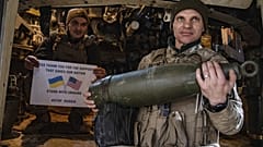 Ukrán katonák megköszönik az Egyesült Államoknak a fegyverszállításokat